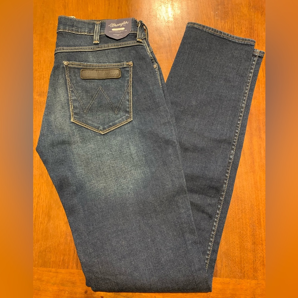 NWT Ladies Wrangler Corynn Jeans